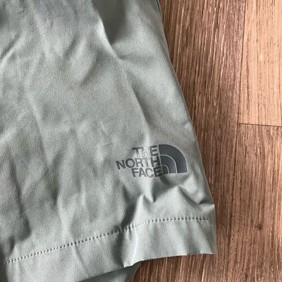 The North Face Paramount Skort Womens Size 14 Light Turquoise Blue Activewear - Picture 2 of 5